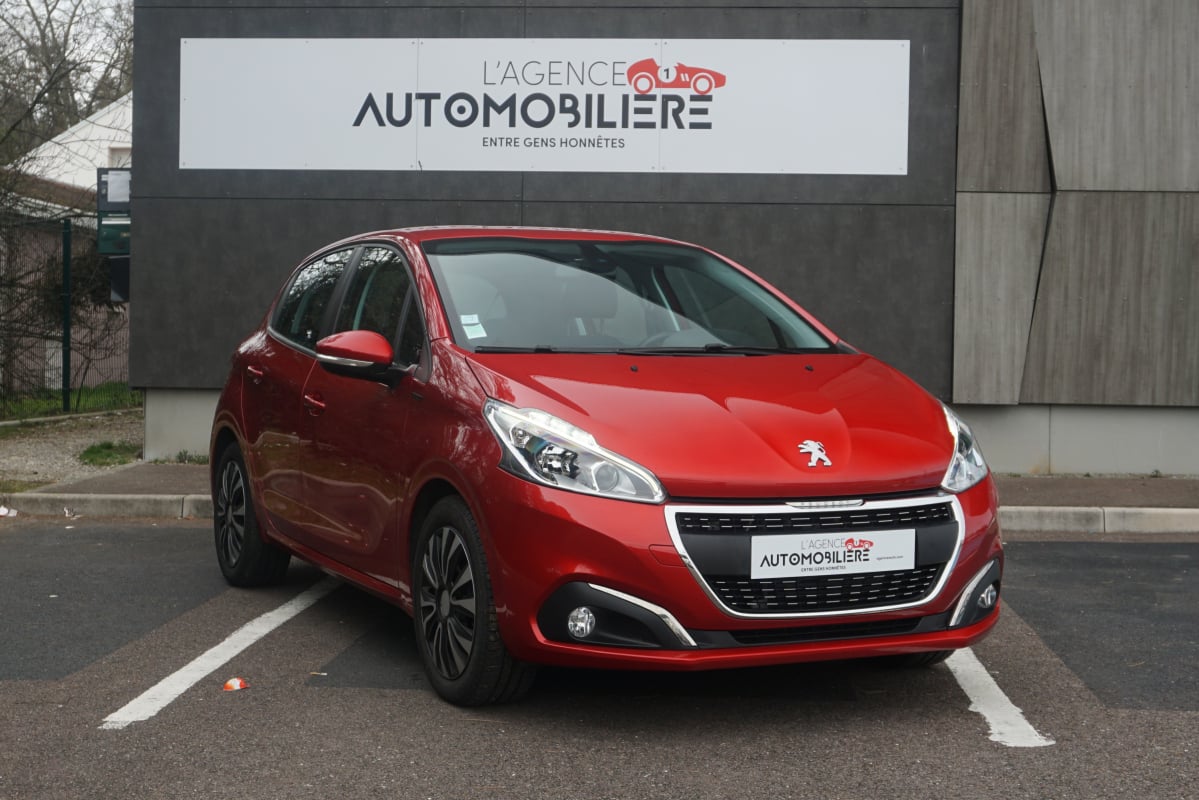 Peugeot 208 1.2 VTi 12V S&S 82 ch - SIGNATURE — 1
