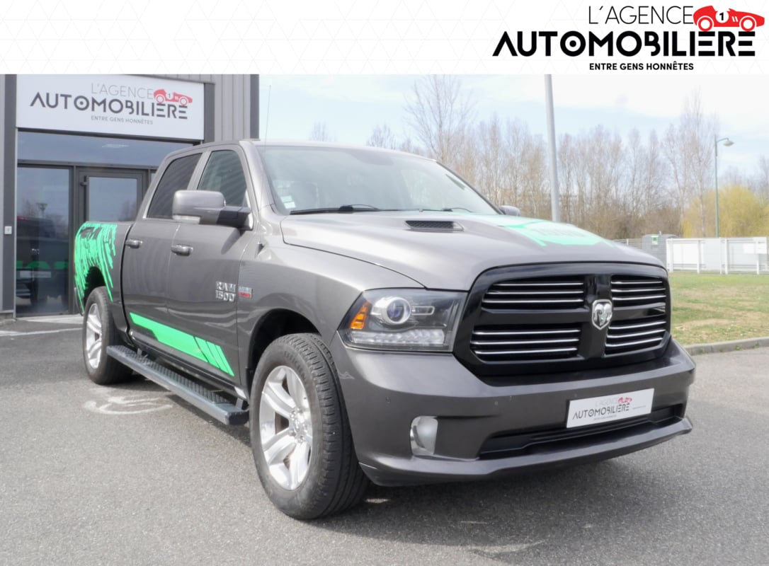 Dodge Ram 1500 CREW CAB V8 HEMI 5.7 GPL 400 LARAMIE 4WD BVA — 1