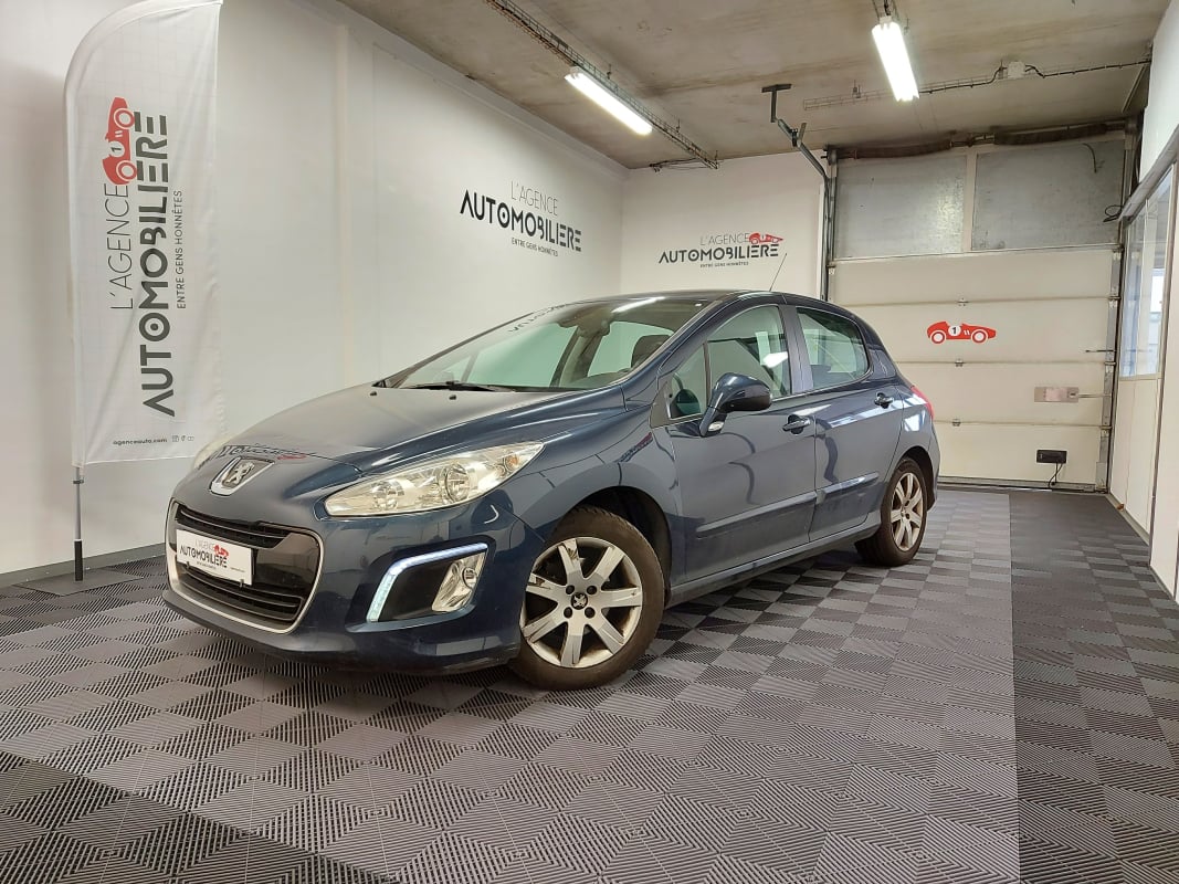 Peugeot 308 (2) 1.6 VTI 120 ACTIVE BVM5 — 1