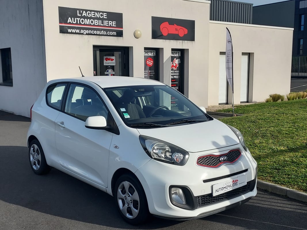 Kia Picanto 1.0 style 70 ch — 1