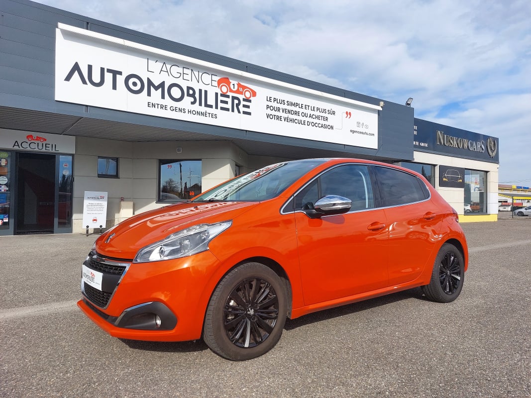 Peugeot 208 1.2 PureTech 110 ch Allure — 1
