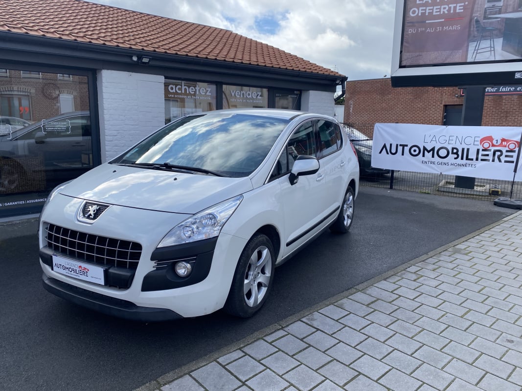 Peugeot 3008 1.6 HDi 115ch FAP ACTIVE — 1