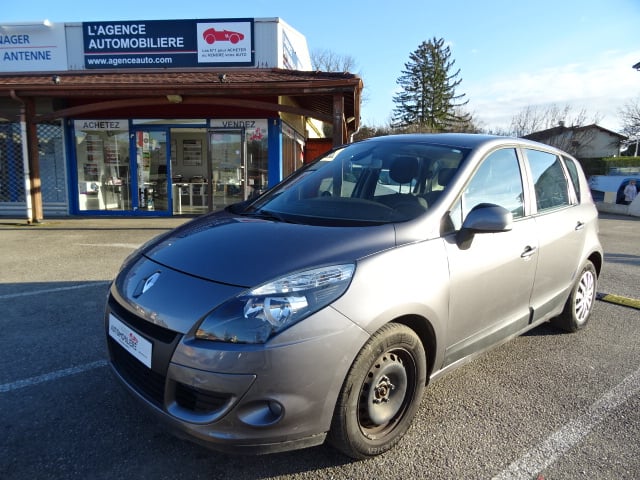 Renault Scenic III 1.9 DCI 130 EXPRESSION — 1