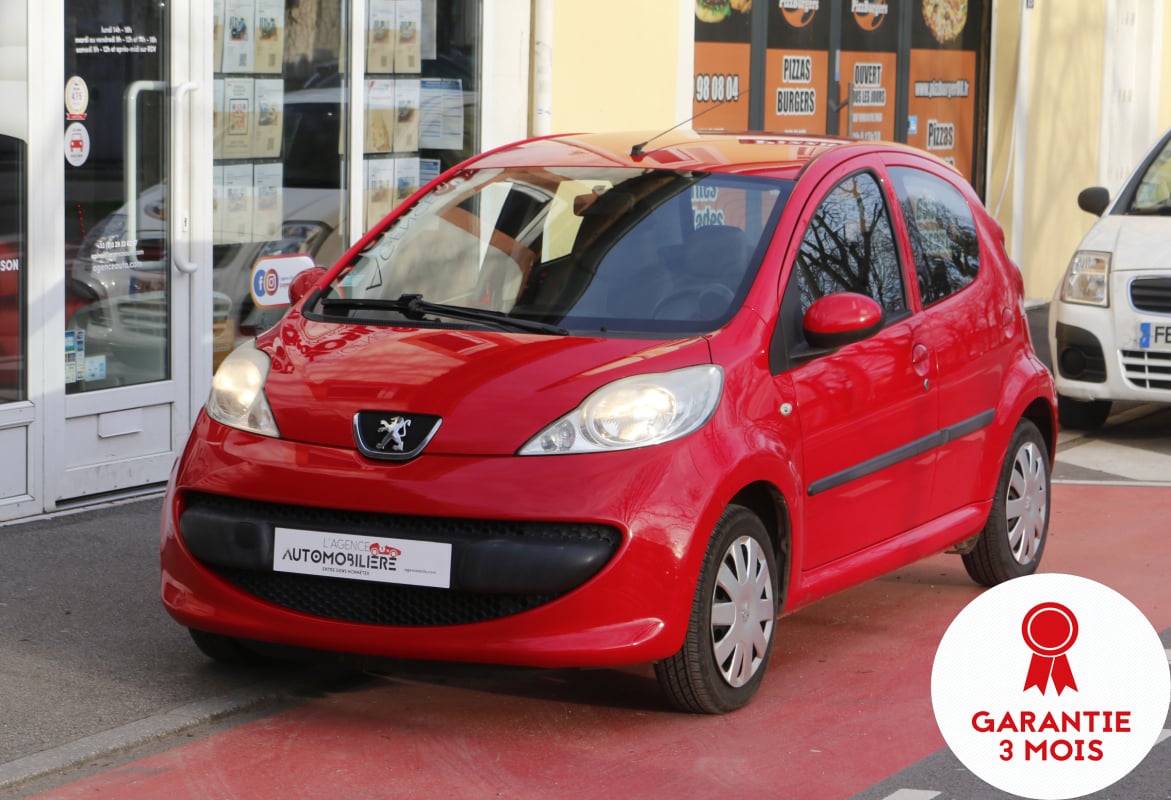 Peugeot 107 1.0 68 Trendy 5 portes (3ème main, Origine FR, AUX, vitres électriques AV...) — 1
