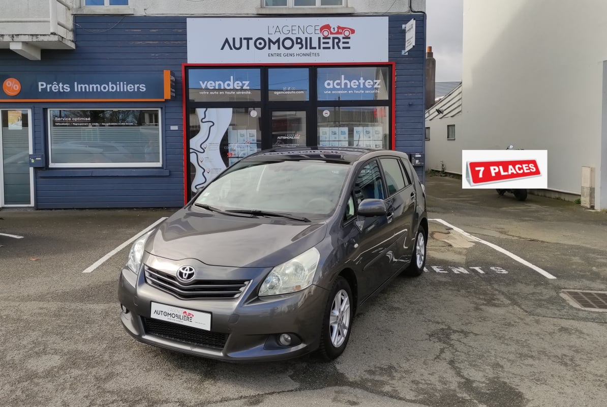 Toyota Verso 2.0 D-4D 126 cv BVM6 EXECUTIVE 7 places — 1