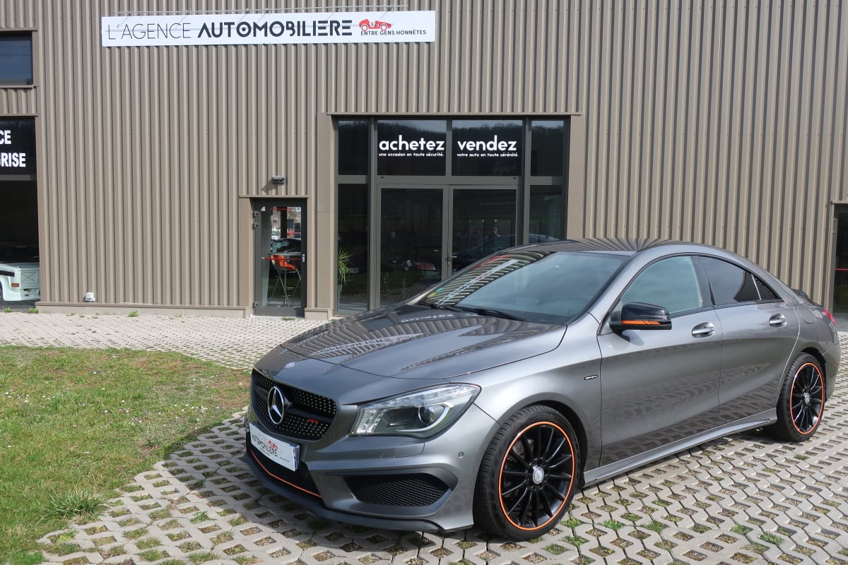 Mercedes-Benz Classe CLA 200 CDi Amg 136Cv — 1