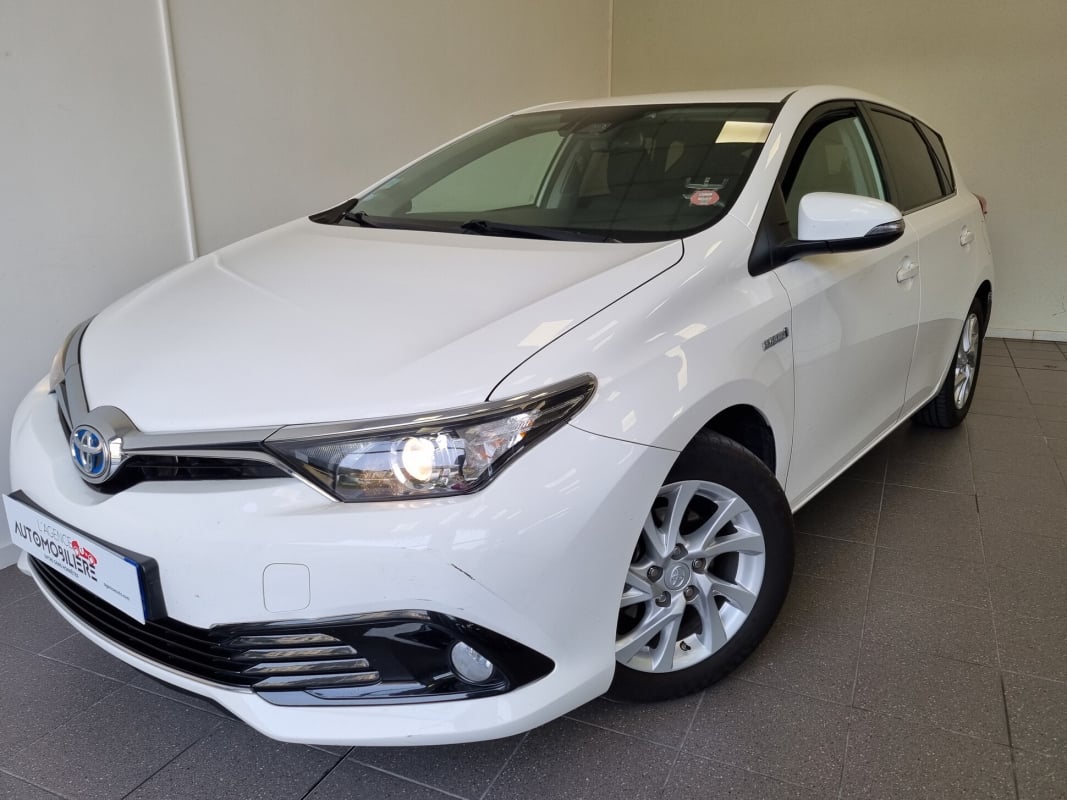 Toyota Auris 1.8 VVT-i HSD 16V CVT Hybride 99 cv DYNAMIC — 1