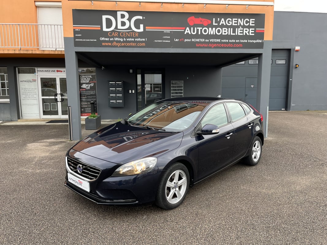 Volvo V40 2.0 TDi 120cv Business D2 GPS REGULATEUR — 1