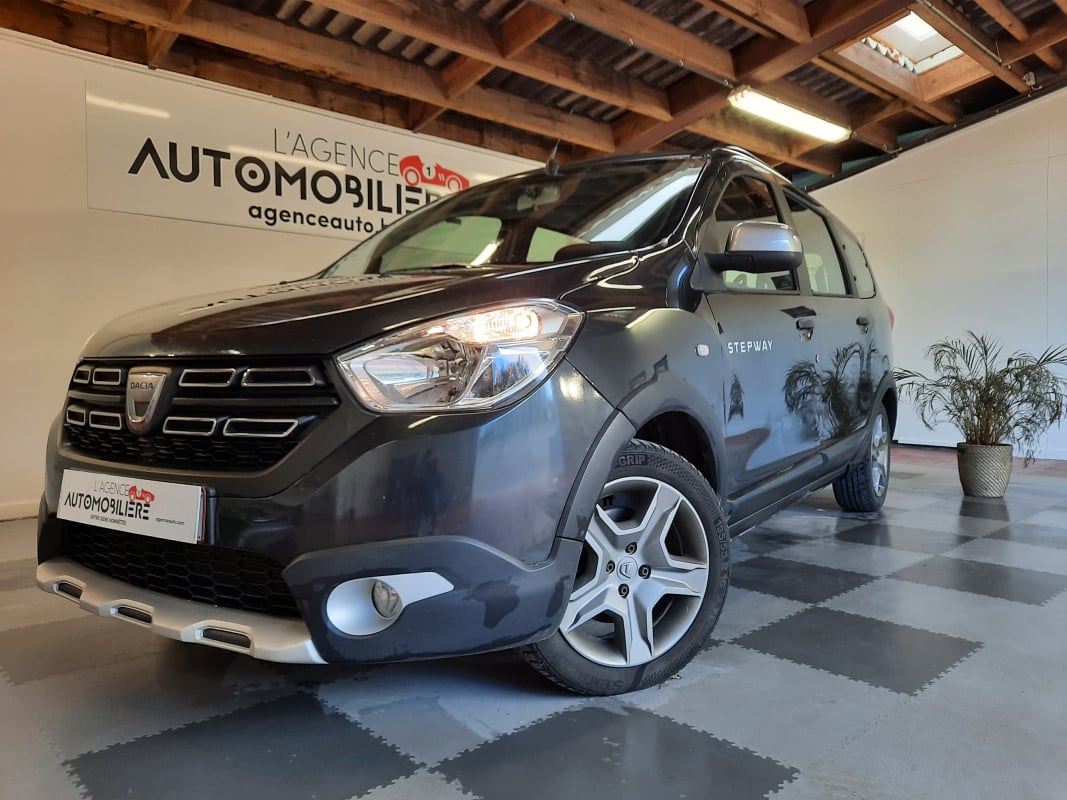 Dacia Lodgy 1.3 TCe Stepway 7places 102Ch Boite Manuelle 6V/ Garantie Dacia 08/2024 — 1