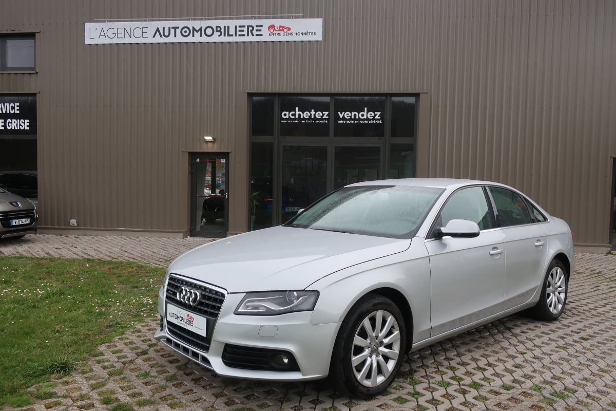 Audi A4 Quattro 2.0 TDi 16V S-Line 143Cv — 1