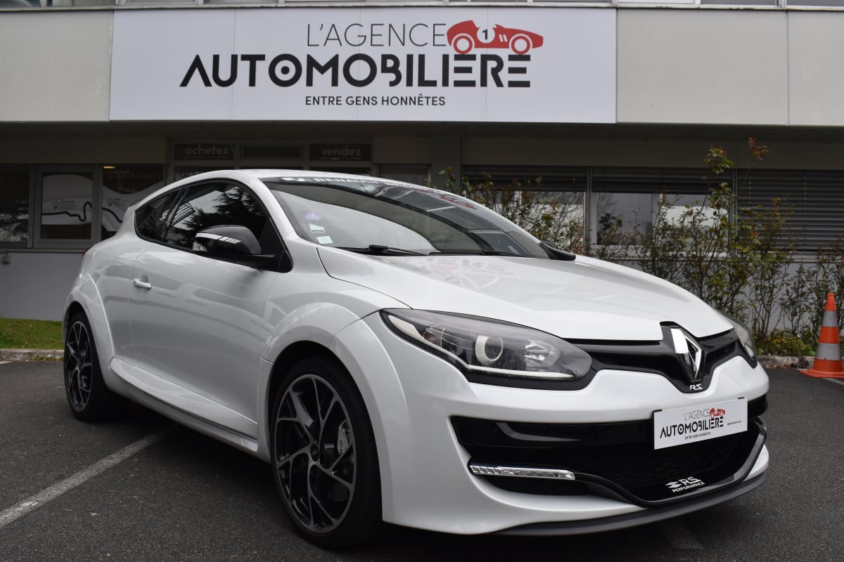 Renault Megane 3 III RS Phase 3 Coupé 2.0 Turbo 265 cv — 1
