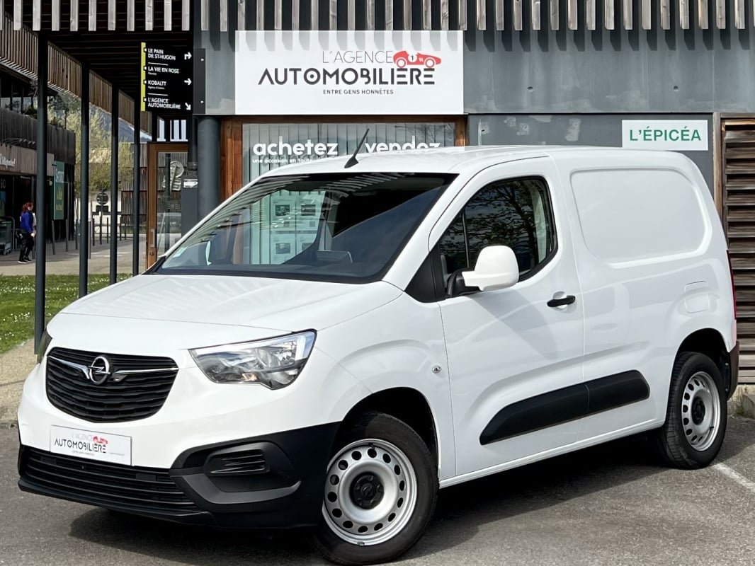 Opel Combo Cargo 1000kg 1.2i 110ch L1H1 / TVA — 1