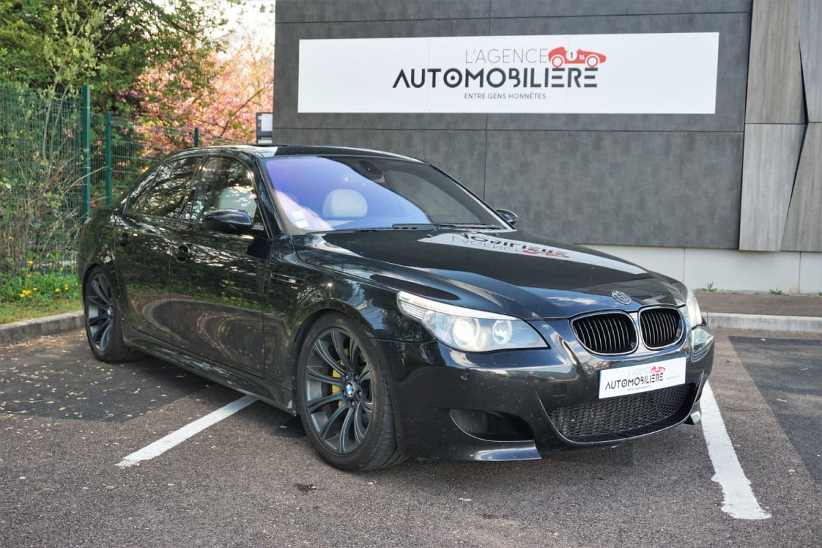 BMW M5 E60 5.0 i V10 507cv SMG — 1