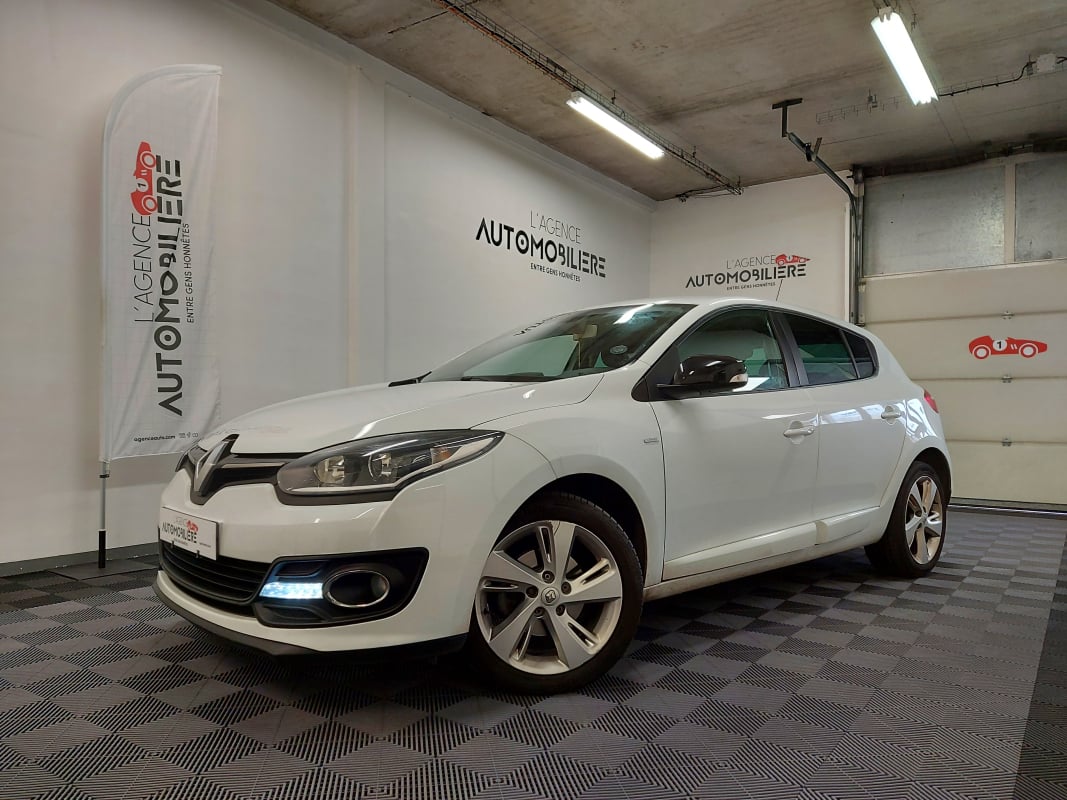 Renault Megane III (3) 1.2 TCE 115 LIMITED ECO2 — 1