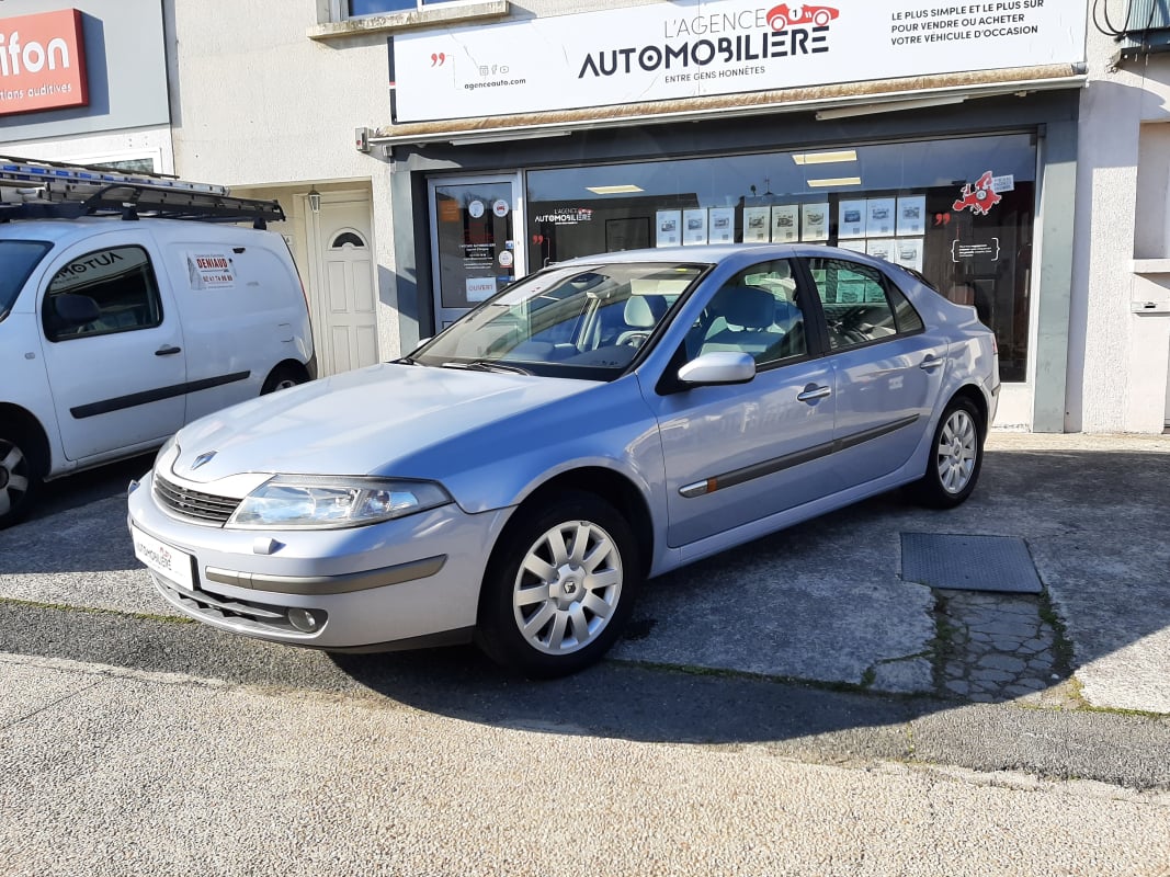 Renault Laguna 2 2.0 135 ch Privilège 2ème main — 1