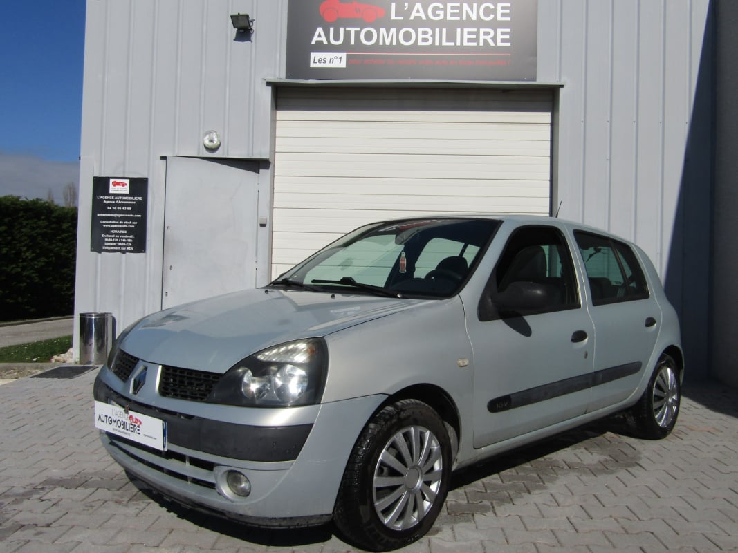 Renault Clio 1.4 confort 65 cv — 1