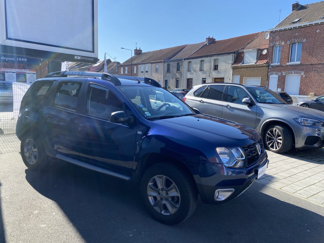 Dacia Duster dCi 110 4x2 Black Touch 2017 1ère main — 1
