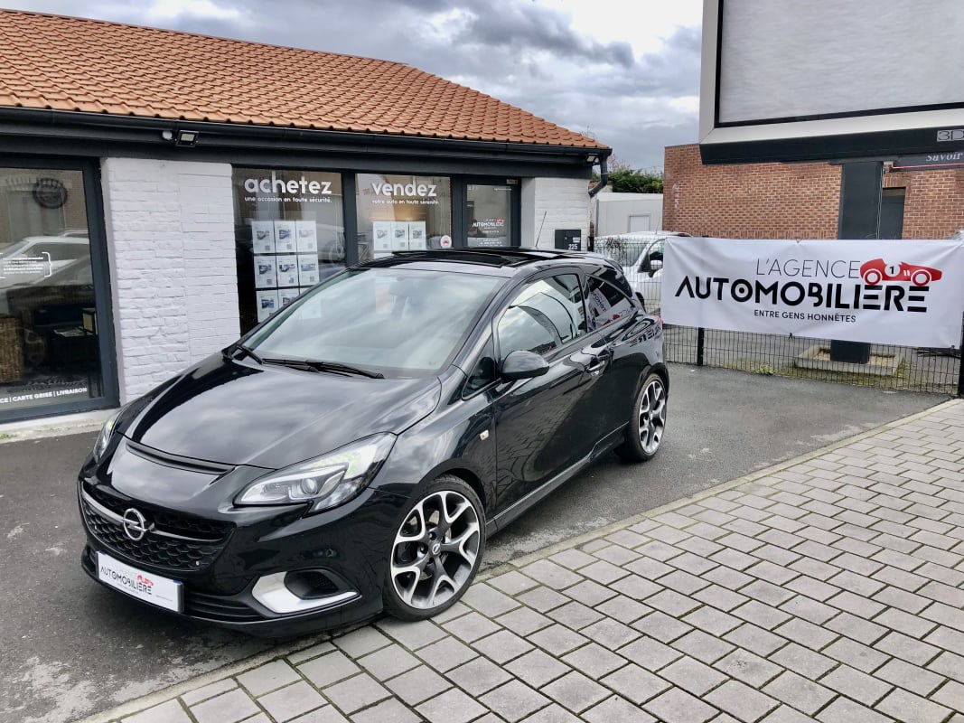 Opel Corsa V 1.6 TURBO 207 OPC TOIT OUVRANT PANORAMIQUE — 1