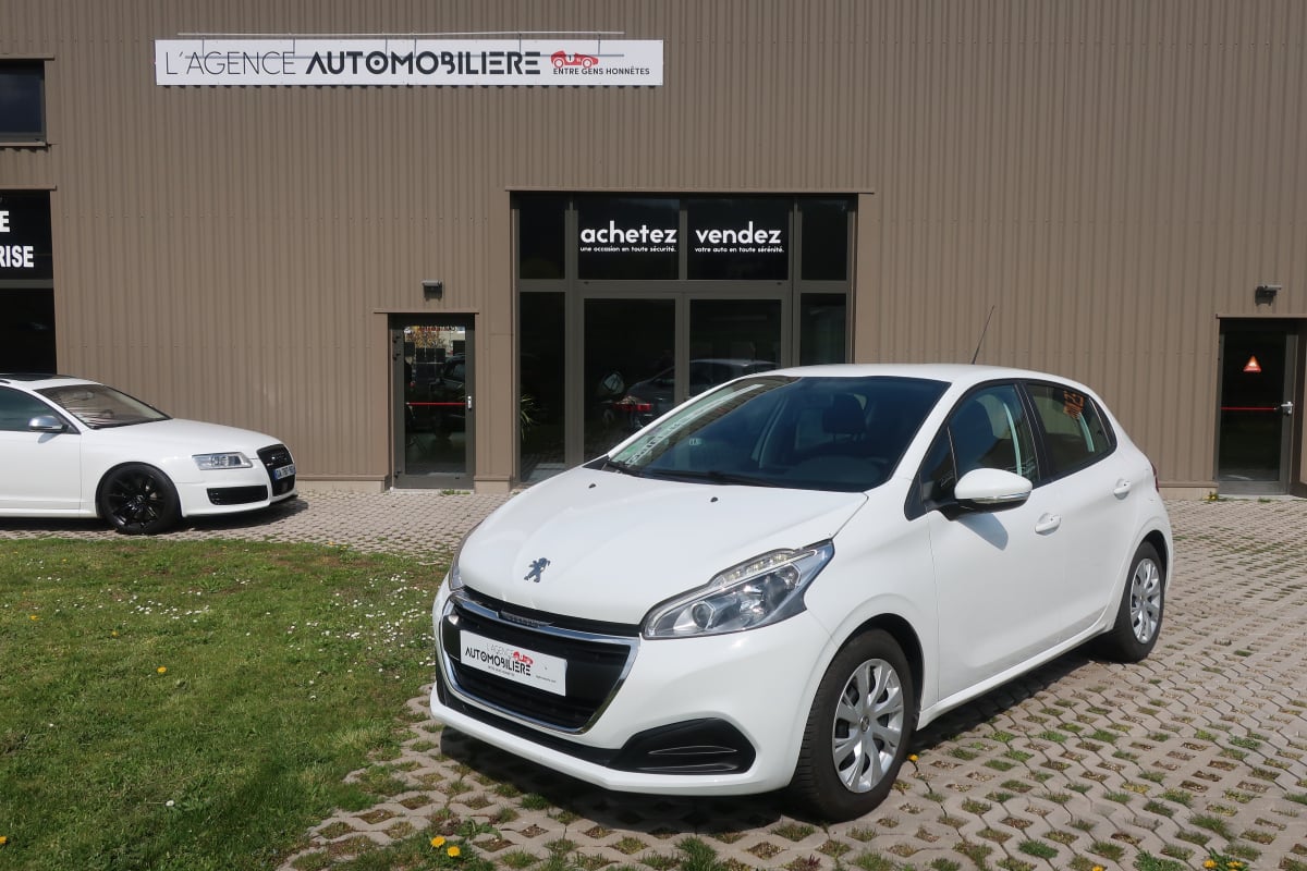 Peugeot 208 1.2 VTi Active 68 Cv — 1