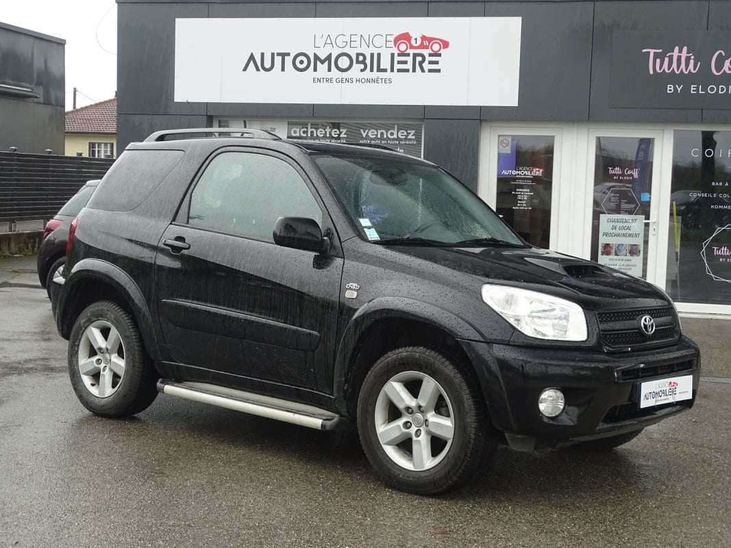 Toyota RAV4 2.0 D4D 16V 115 CV LIMITED EDITION 3P 1ERE MAIN 4x4 — 1