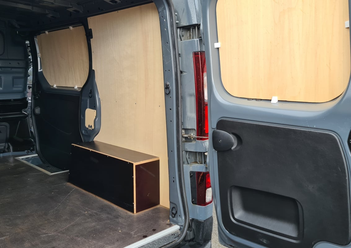 Nissan NV300 FOURGON 2.0 DCI 145 L1H1 TEKNA — 19