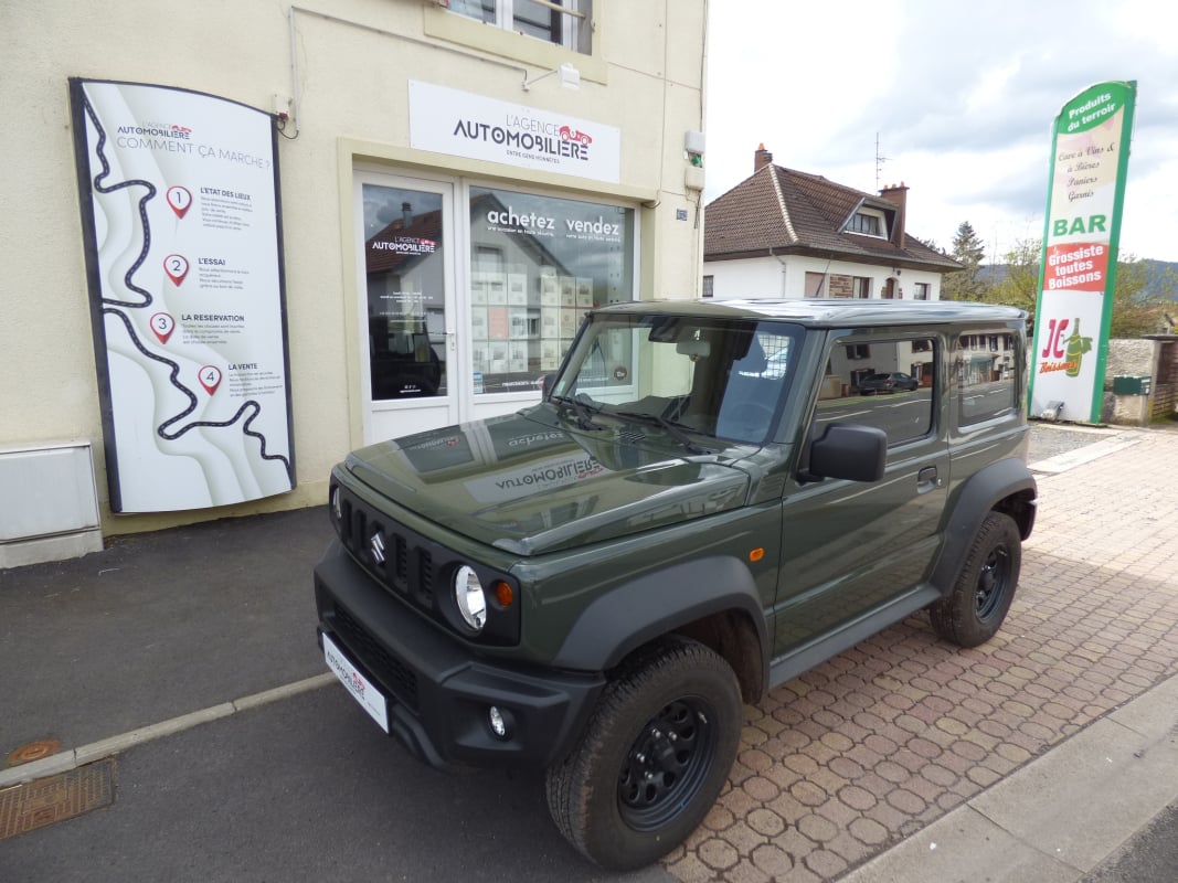 Suzuki Jimny 1,5 VVT 100 Privilege état neuf 1ere main 4WD AllGrip Pro BMV5 2 Places — 1