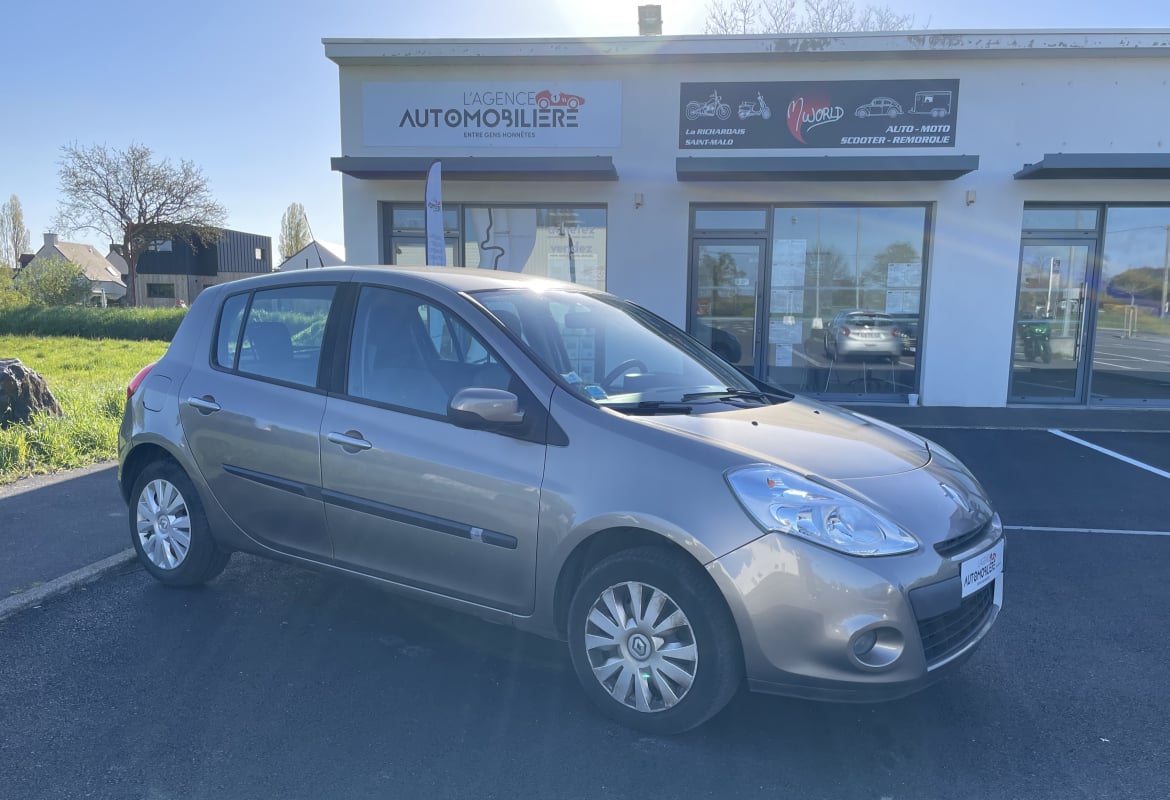 Renault Clio 1.2 TCE 100CV EXPRESSION CLIM — 1