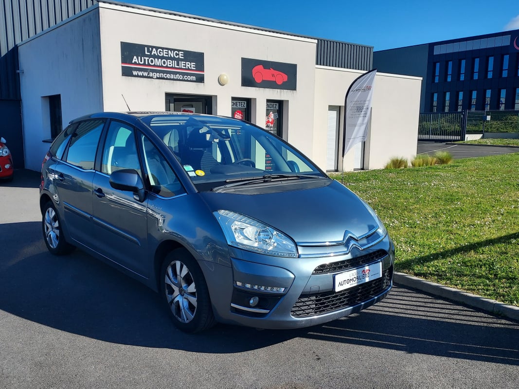 Citroen C4 Picasso 1.6 HDI 110 CH CONFORT — 1