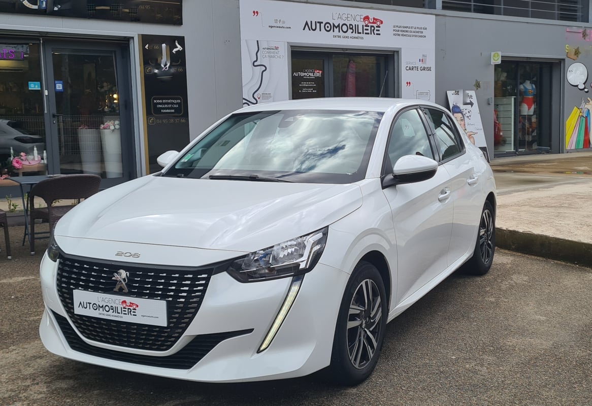 Peugeot 208 GENERATION-II 1.2 PURETECH 100 ALLURE START-STOP — 1