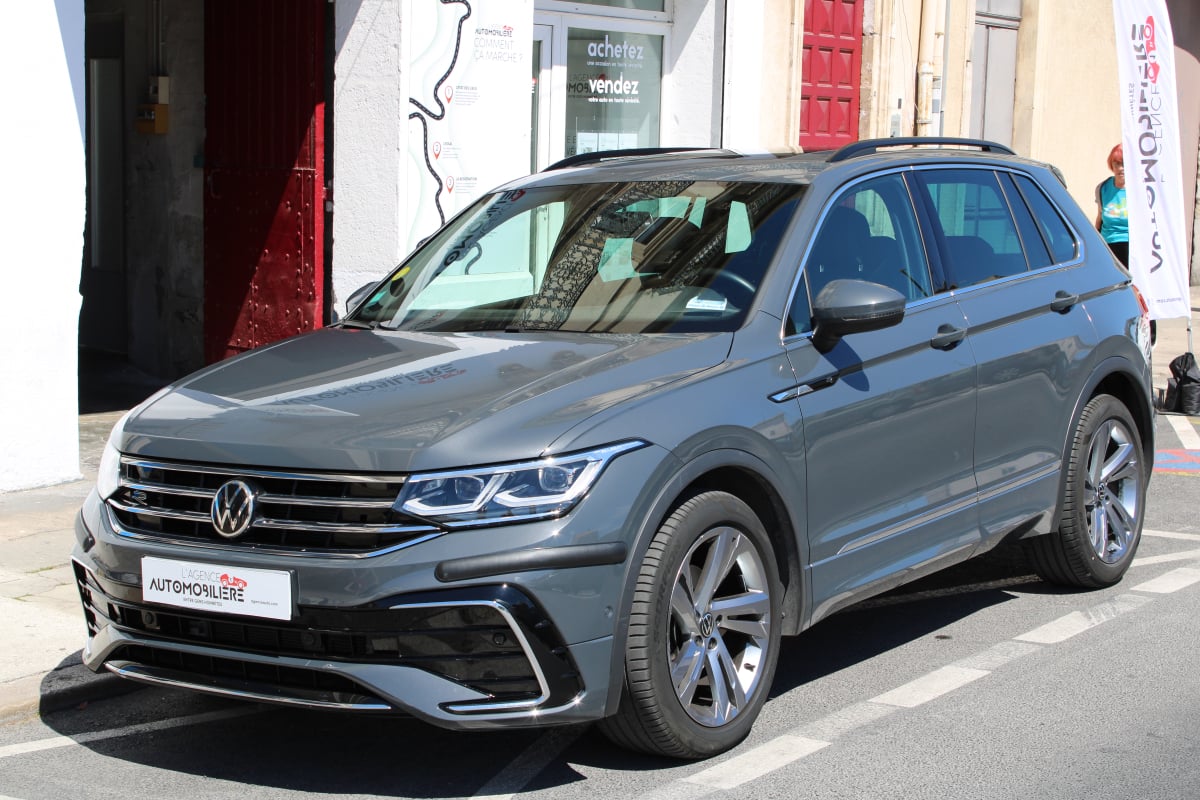 Volkswagen Tiguan 2.0 TDI 150 R-LINE DSG BVA (Entretien à jour, Toit ouvrant, Caméra de recul..) — 1