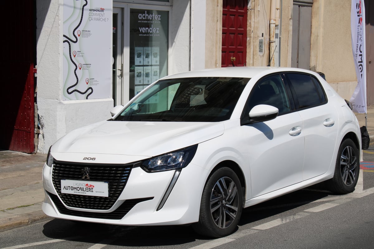 Peugeot 208 GENERATION-II 1.2 PURETECH 100 ALLURE BUSINESS EAT BVA (CarPlay,Entretien à jour, Caméra de recul..) — 1