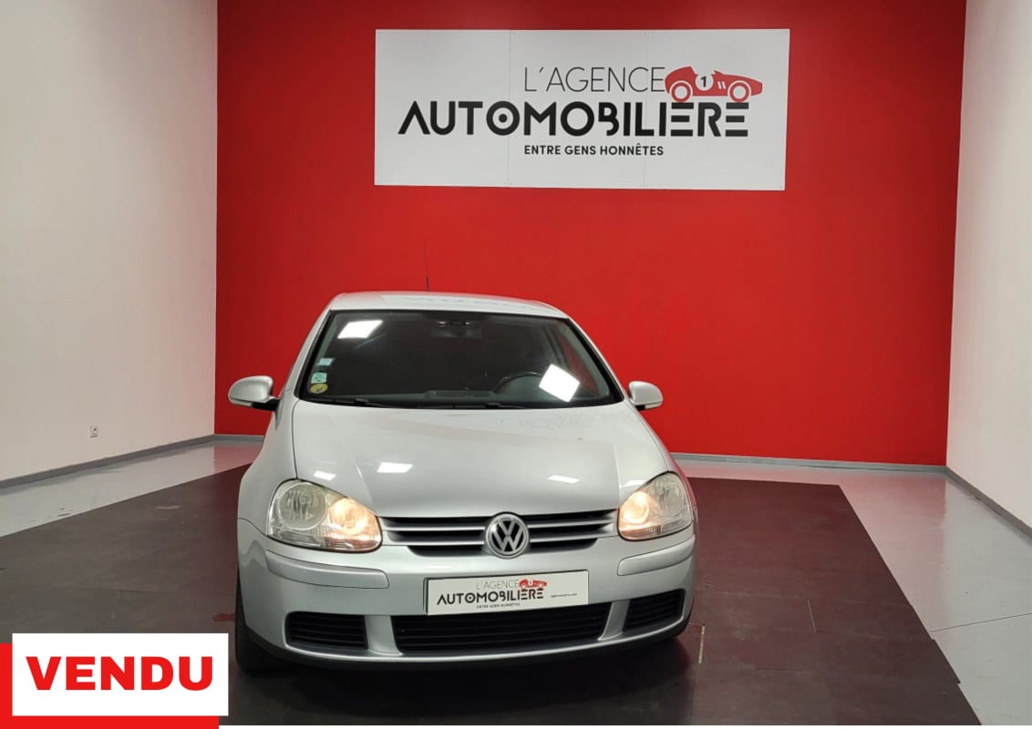 Volkswagen Golf 1.9 TDI 105 CONFORT 3P — 1