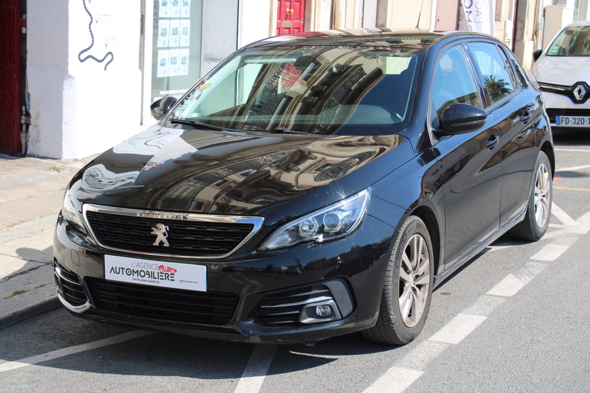 Peugeot 308 GENERATION-II 1.6 BLUEHDI 120 ACTIVE BUSINESS EAT BVA START-STOP (CarPlay, acheté en concession,..) — 1