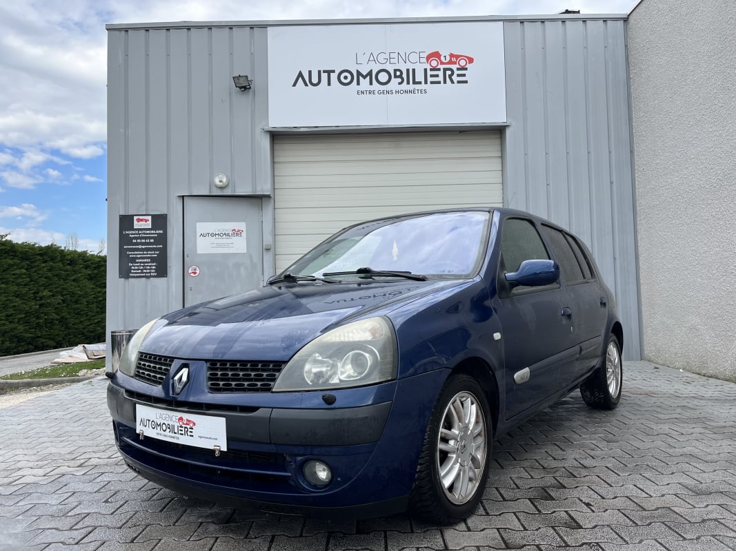 Renault Clio 1.6 L 99cv 2 INITIALE PARIS — 1