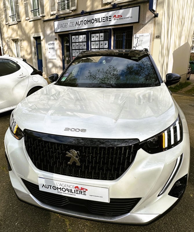 Peugeot 2008 2008 130 Puretech BVM6 GT LINE — 1
