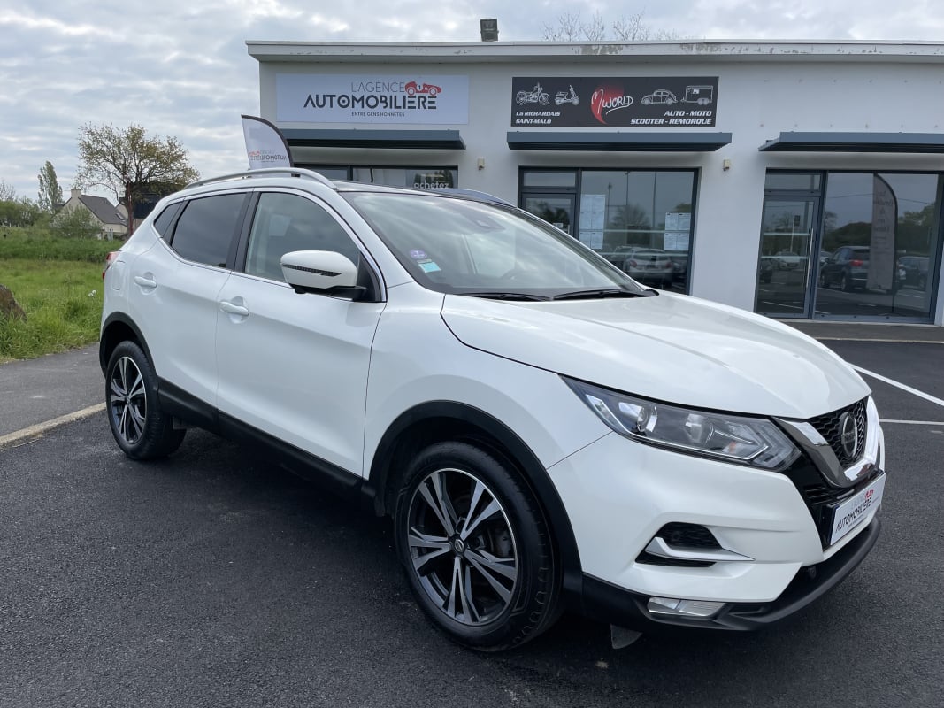 Nissan Qashqai PHASE II 1.3 DIG-T 140 N-Connecta — 1
