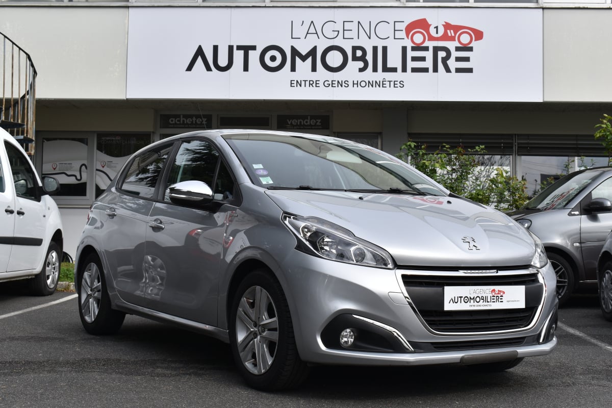 Peugeot 208 Style Phase 2 5 Portes 1.2 VTi 82 cv — 1