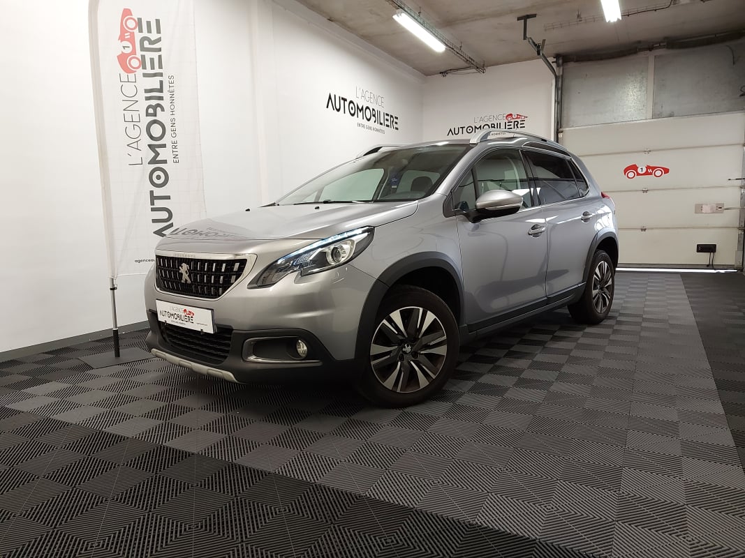 Peugeot 2008 II 1.2 2008 PURETECH 110 S&S BVM6 ALLURE — 1