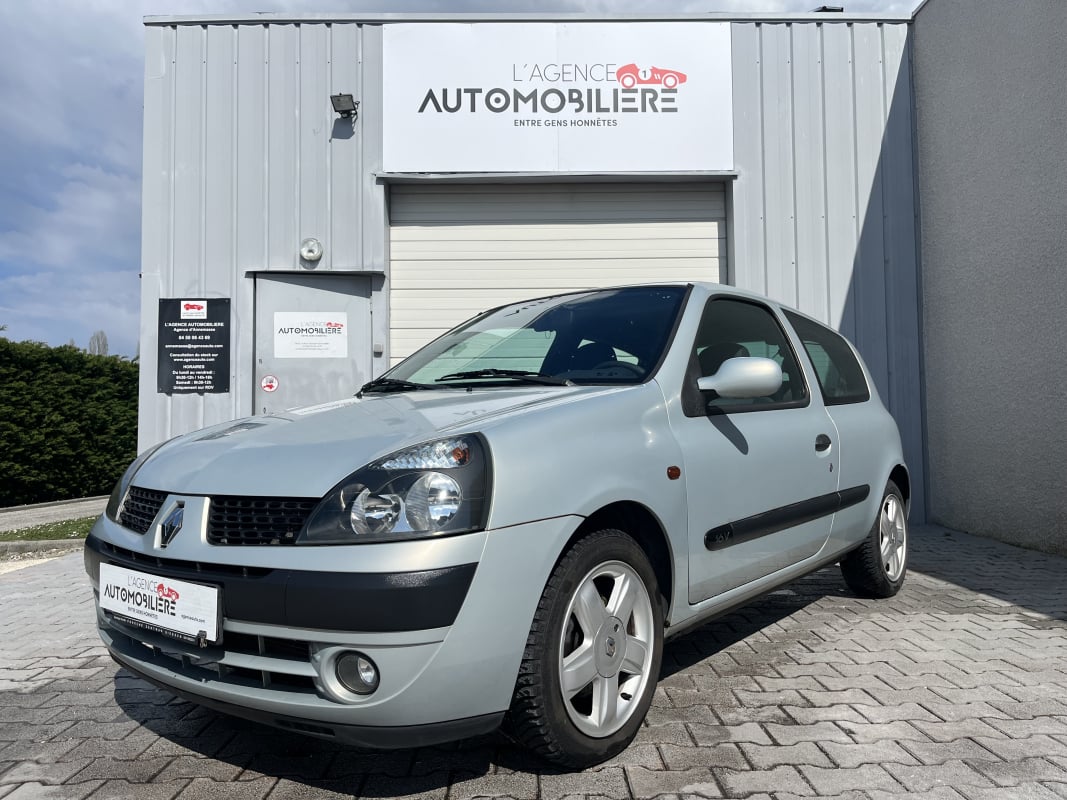 Renault Clio 2 1.4 L 75cv — 1