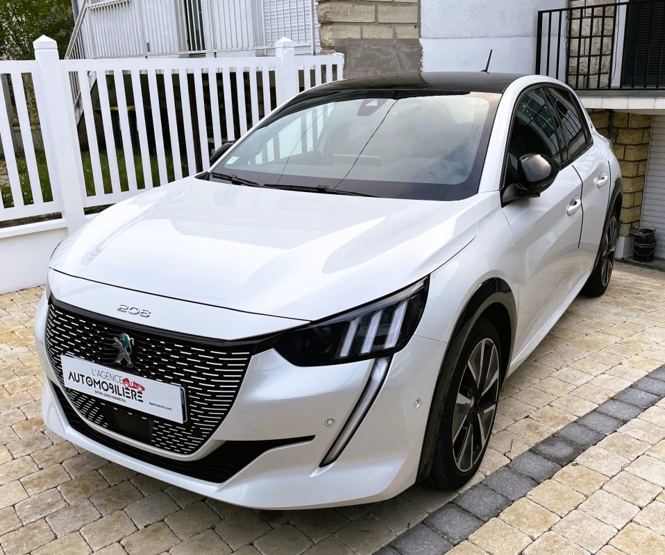 Peugeot e-208 GENERATION-II ELECTRIC 136 77PPM 50KWH GT BVA — 1