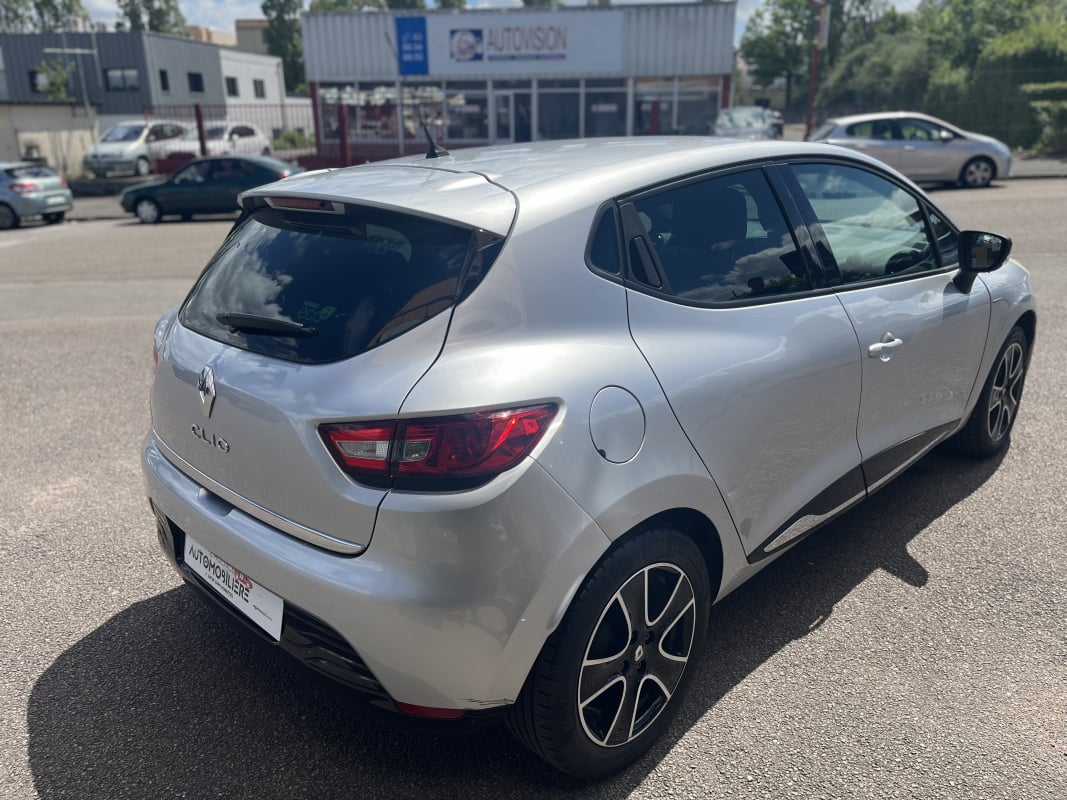 Renault Clio Limited 5 Portes 1.2 TCe75 cv Bluetooth/Climatisation/Régulateur — 2