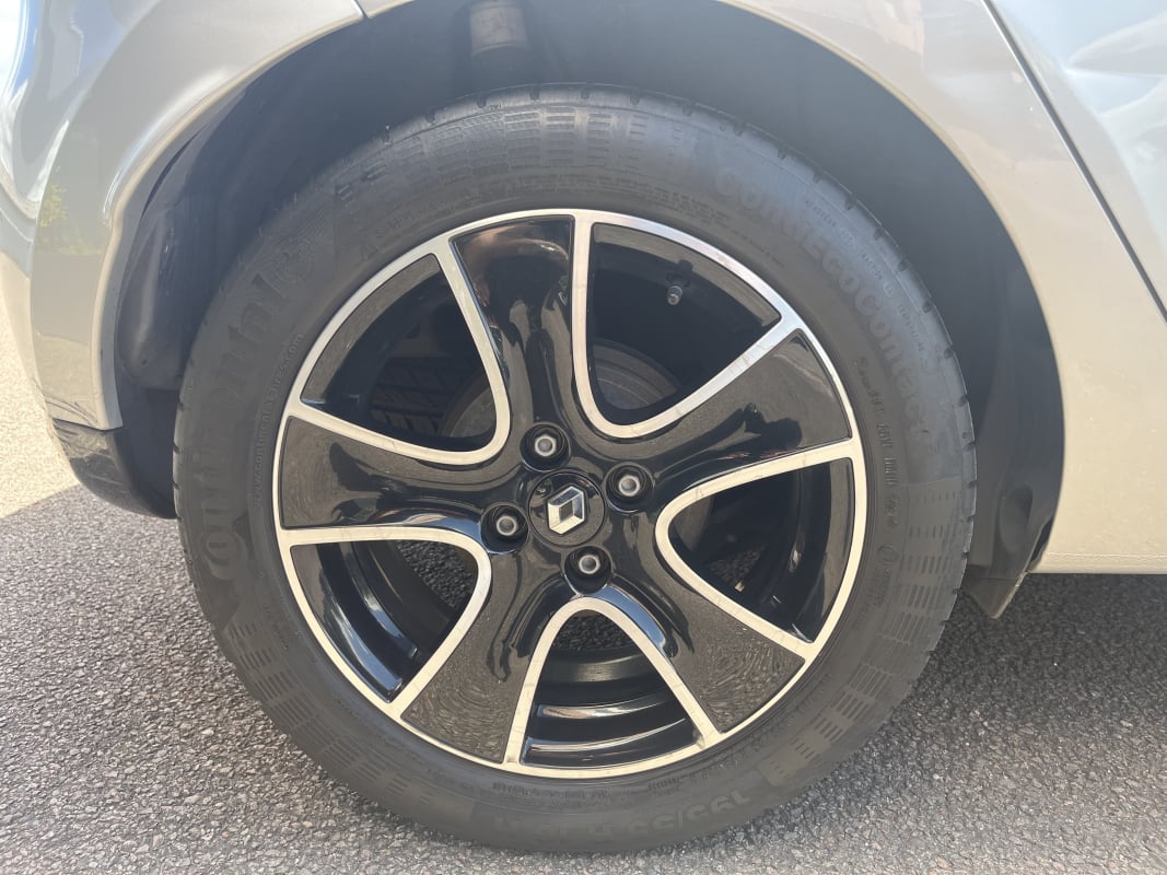 Renault Clio Limited 5 Portes 1.2 TCe75 cv Bluetooth/Climatisation/Régulateur — 21