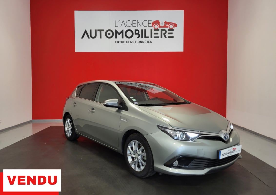 Toyota Auris 1.8 HYBRID 136H 100 DYNAMIC BVA + TOIT PANO — 1