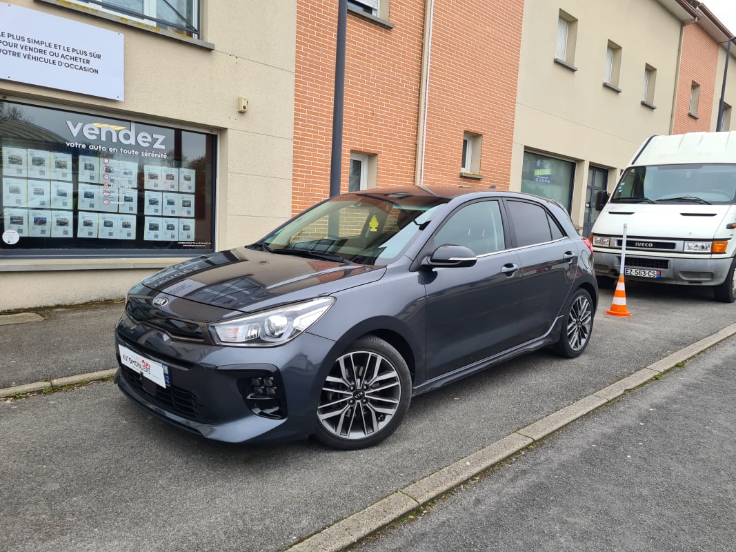 Kia Rio T-GDI 120 GT LINE PREMIUM DCT7 — 1