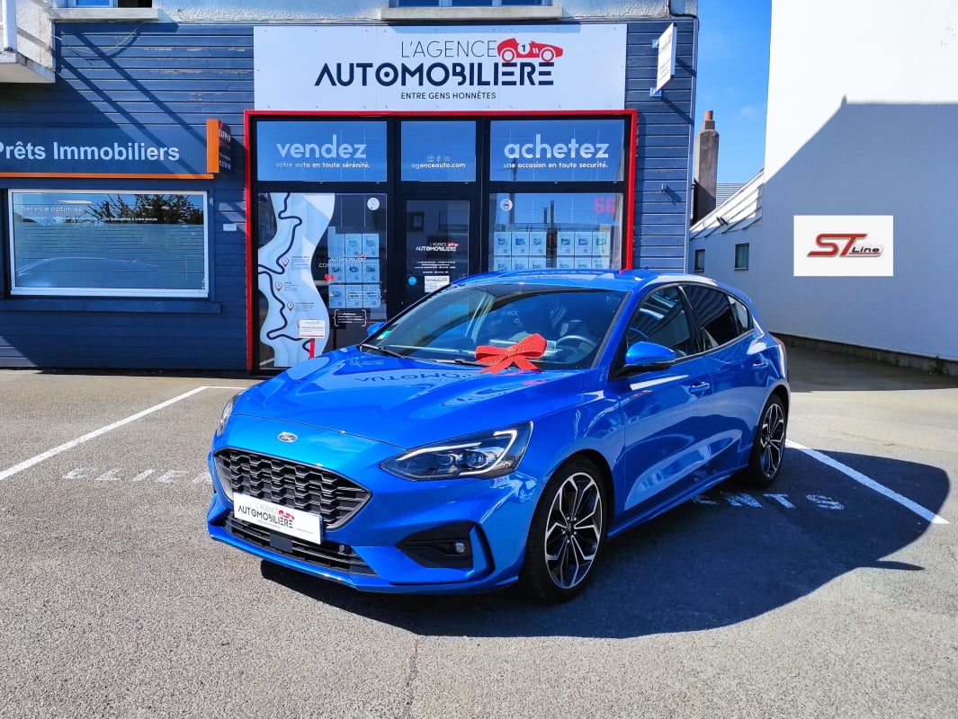 Ford Focus 1.5 TDCI 120 cv BVA7 ST LINE — 1
