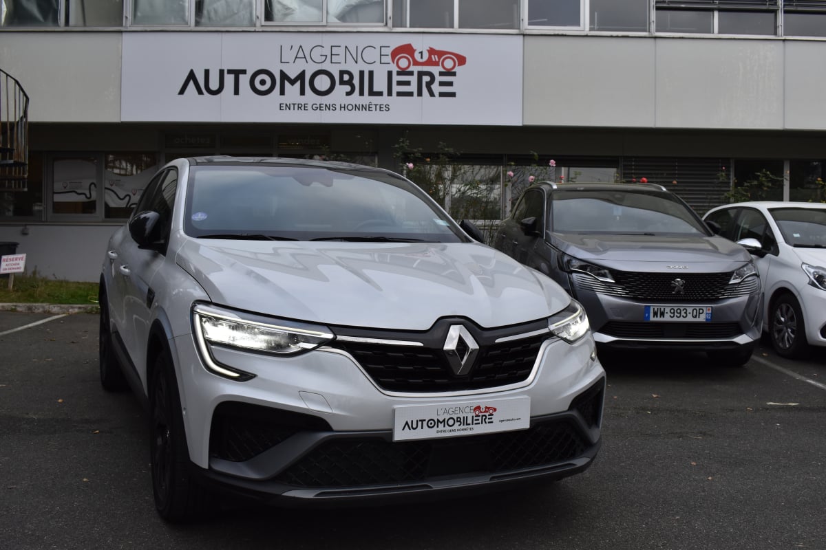 Renault Arkana RS Line E-TECH 1.6 i 145 cv Hybrid Boîte auto — 1