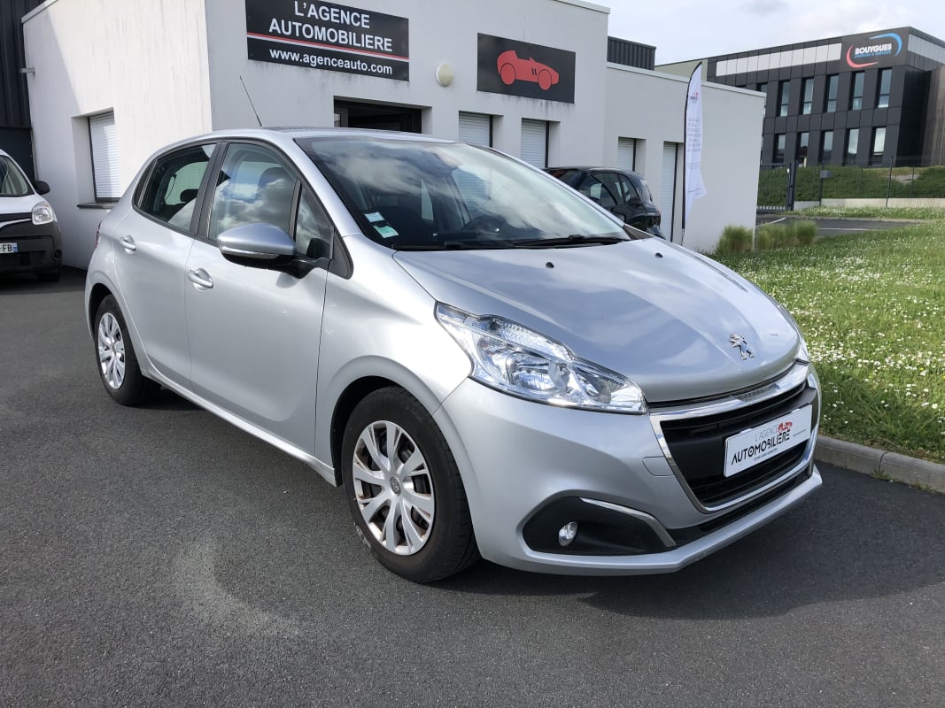 Peugeot 208 1.6 blueHDI 75ch Business — 1