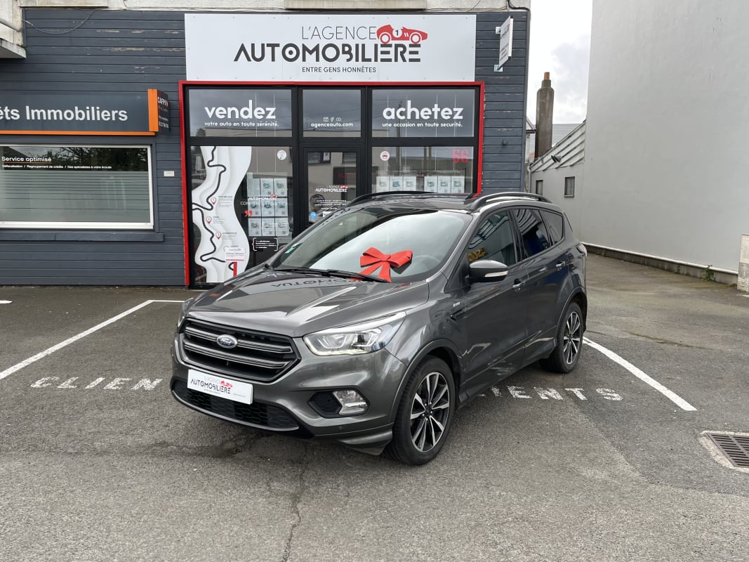 Ford Kuga 1.5 TDCi 120 cv BVA6 ST-Line 4x2 — 1