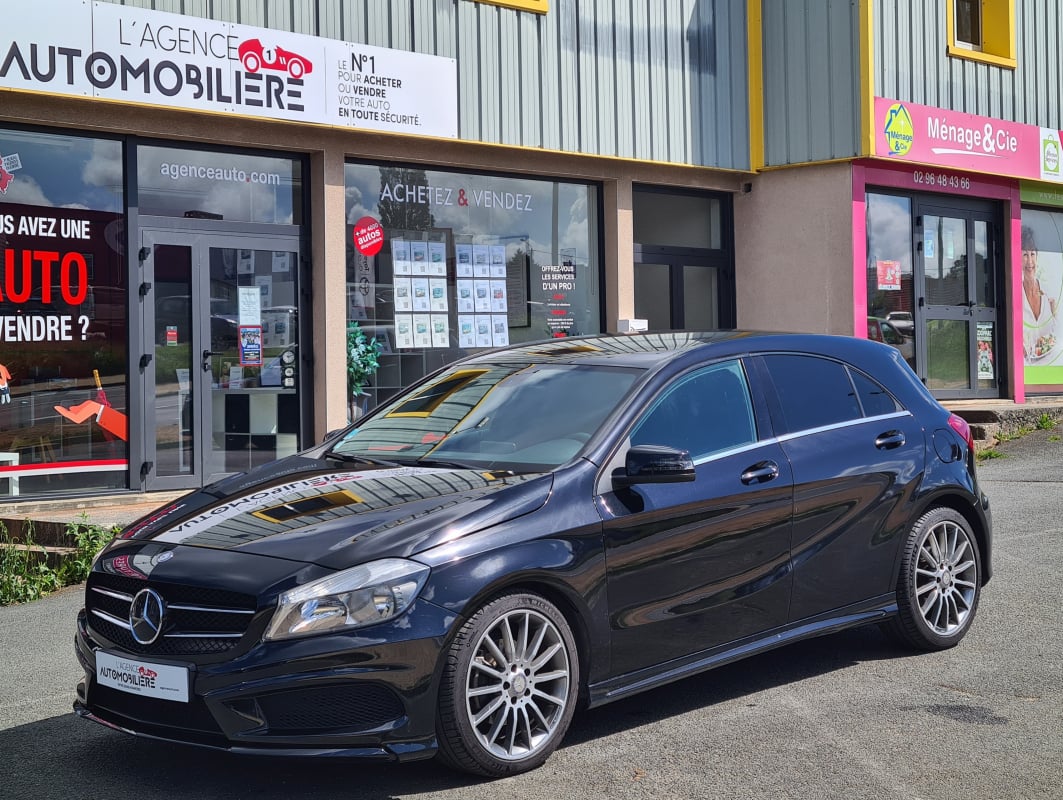 Mercedes-Benz Classe A 180 TURBO 1.6I 16V 7G-DCT 122CV — 1