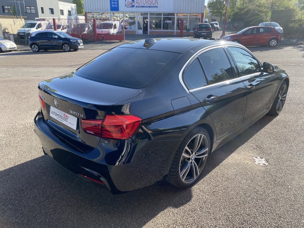 BMW Série 3 2.0d 190cv M Sport xDrive - Apple CarPlay/Toit ouvrant/Harman Kardon/Sièges électriques chauffants — 2